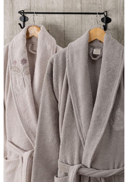 6 Parça Anatolia Nakışlı %100 Pamuk Bornoz Seti Pudra- Kapuçino fırsatları