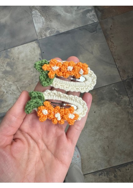 Amigurumi Toka Çiçek Detaylı