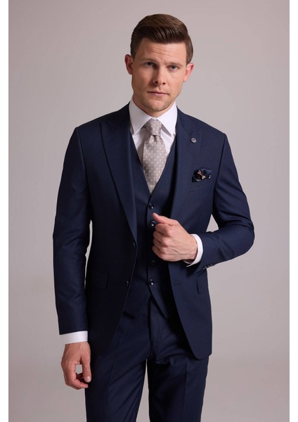 Erkek Lacivert Slim Fit Yün Karışımlı Sivri Yaka Çizgili Yelekli Takım Elbise modelleri