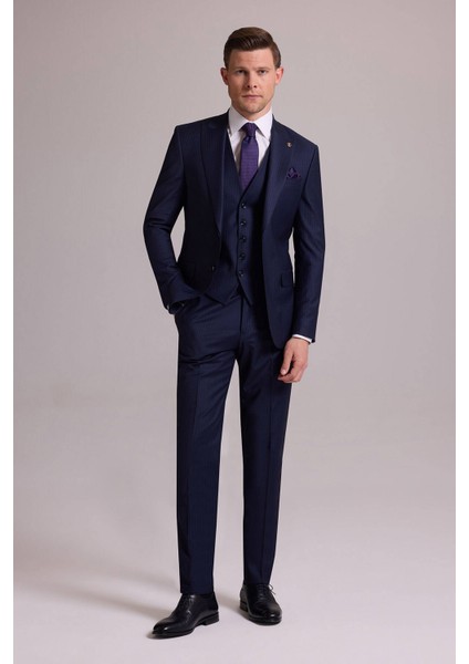 Erkek Lacivert Çizgili Slim Fit Yelekli Kırlangıç Yaka Takım Elbise fırsatları