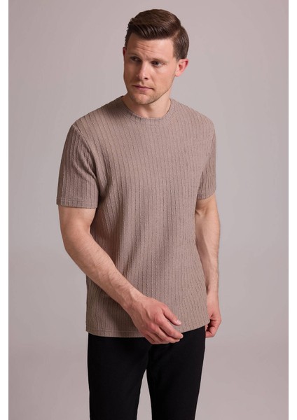 Erkek Bej Desenli Bisiklet Yaka T-Shirt indirimleri