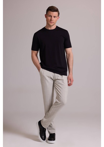 Erkek Siyah Regular Fit Bisiklet Yaka T-Shirt modelleri