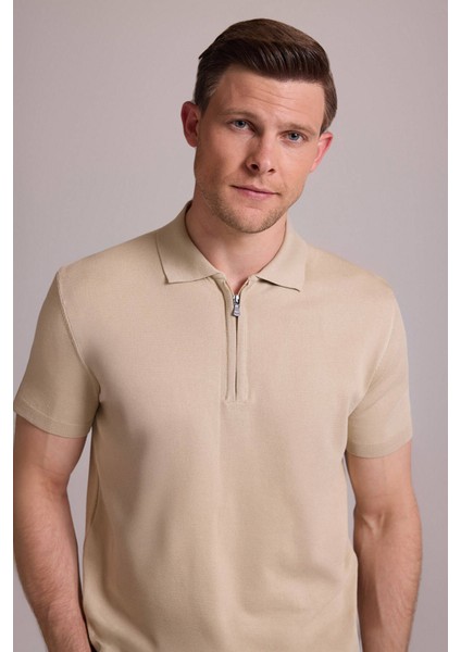 Erkek Bej Regular Fit Polo Yaka Fermuarlı Triko Tişört
