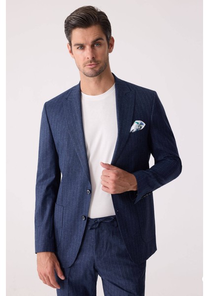 Erkek Mavi Slim Fit Çizgili Torba Cep Jogger Pantolonlu Sivri Yaka Takım Elbise
