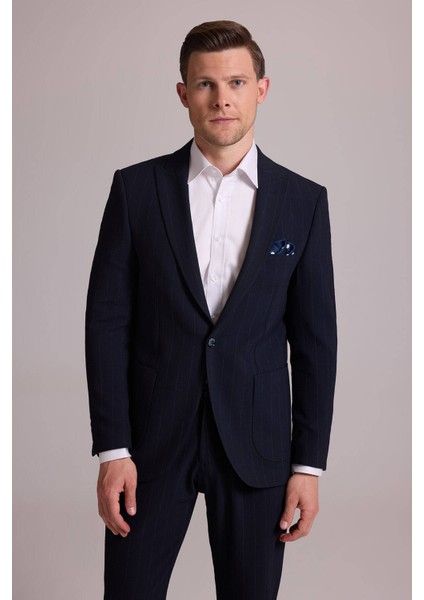 Erkek Lacivert Slim Fit Çizgili Tek Düğmeli Jogger Pantolonlu Takım Elbise modelleri