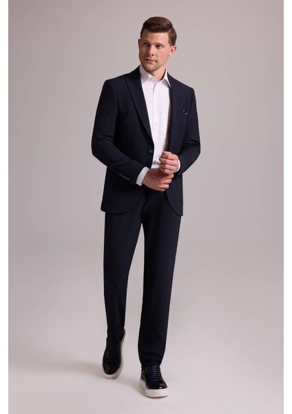 Erkek Lacivert Slim Fit Çizgili Tek Düğmeli Jogger Pantolonlu Takım Elbise indirimleri