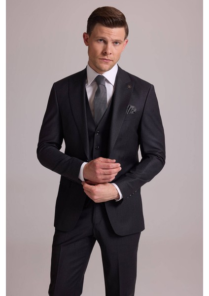Erkek Gri Slim Fit Kırlangıç Yaka Yelekli Çizgili Yün Takım Elbise fırsatları