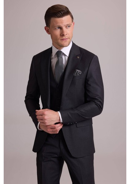 Erkek Gri Slim Fit Kırlangıç Yaka Yelekli Çizgili Yün Takım Elbise indirimleri