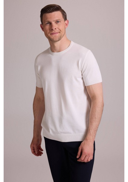 Erkek Beyaz Regular Fit Bisiklet Yaka Triko Tişört fırsatları