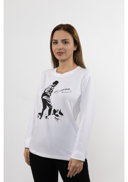 Kadın Uzun Kollu Beyaz Renk Atatürk Baskılı Tshırt fiyatları