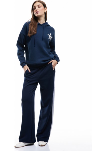 Uzun Kollu Kapüşonlu Şardonlu Arkası Baskılı Oversize Sweatshirt fiyatları