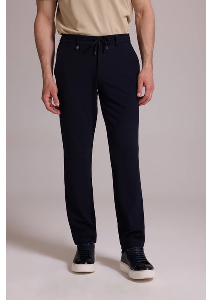 Erkek Lacivert Slim Fit Yan Cepli Jogger Pantolon