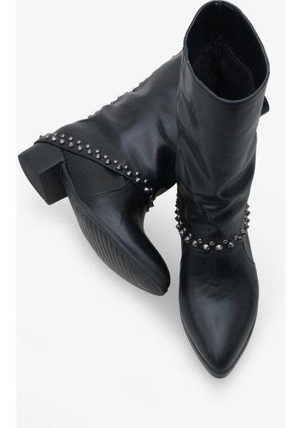 Kadın Sivri Burun Troklu Topuklu Günlük Bot Ginos Siyah modelleri