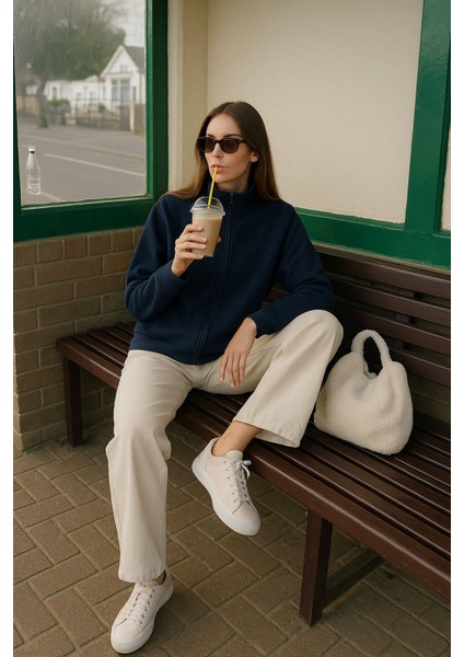 Kadın Fermuarlı Içi Polarlı Sweatshirt