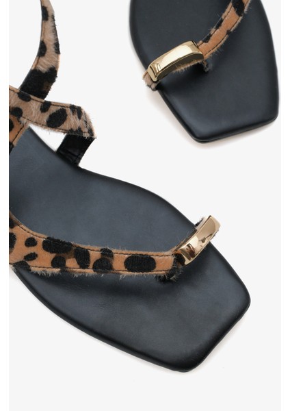 Kadın Parmak Arası Gold Tokalı Günlük Sandalet Blowy modelleri