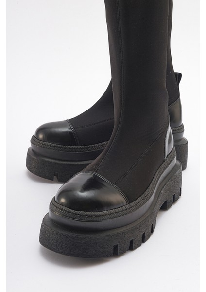 Celine Siyah Suni Deri ve Scuba Kumaş Kalın Topuklu Kadın Çizme – Günlük ve Şık Kombinler İçin Rahat Tasarım