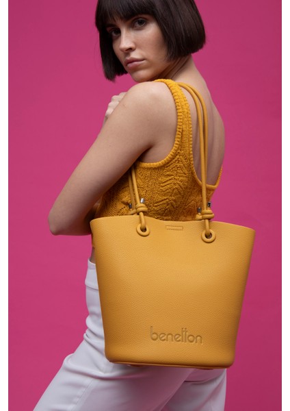 Unıted Colors Of Benetton Kol Çantası BNT_1502 fırsatları