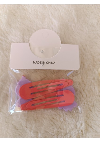 Labubu Model Seramik Kostümlü Mine Kaplamalı Üçgen Çiftli Çıt Çıt Toka fiyatları