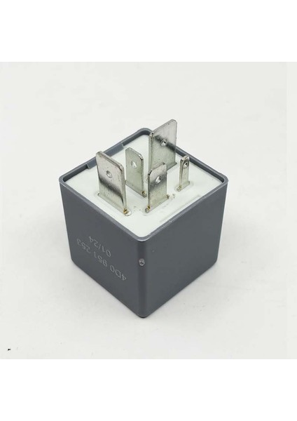 HELUX Yakıt Pompa Rölesi PASSAT-A100-A4-A6-A8-SUPER B fiyatları