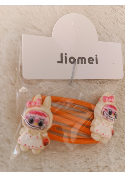 Labubu Model Seramik Kostümlü Mine Kaplamalı Üçgen Çiftli Çıt Çıt Toka fiyatları