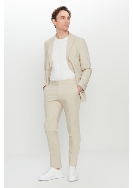 Slim Fit Dar Kesim Kırlangıç Yaka Kapak Cepli Esnek Takım Elbise modelleri