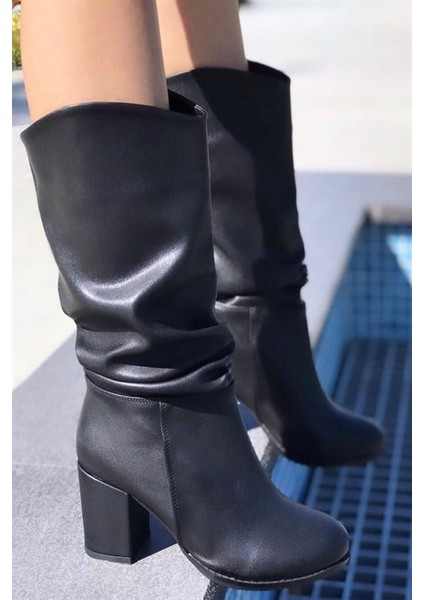 Kadın Siyah Cilt Körüklü Çizme fiyatları