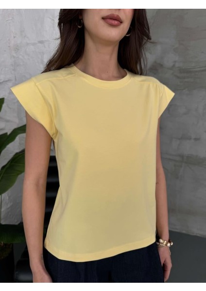 Kadın Basic Bisiklet Yaka Ay Kol T-Shirt %100 Pamuk