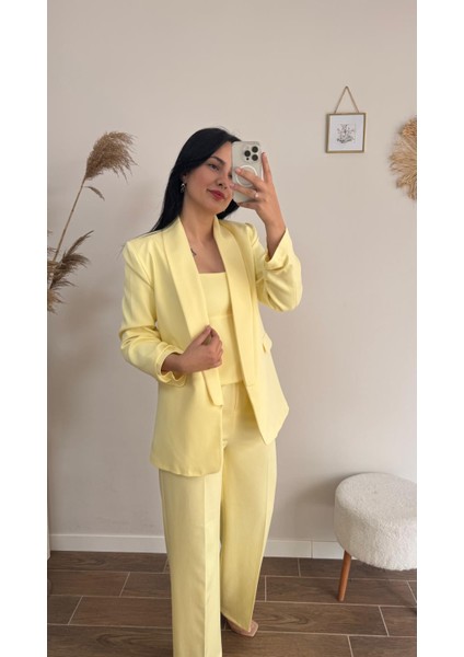 Kolu Büzgülü Astarlı Şal Yaka Blazer Ceket fiyatları