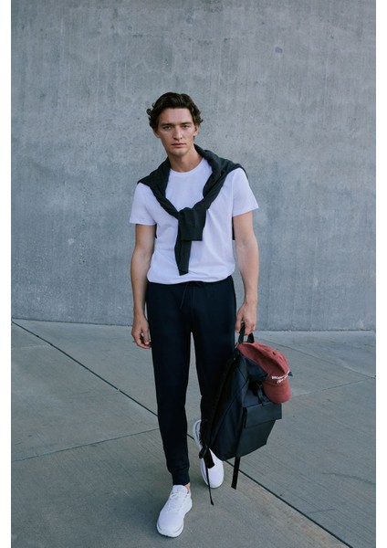 Erkek Siyah Standart Fit Normal Kesim 2 İplik Cepli Rahat Recycle Pamuklu Jogger Eşofman Altı fiyatları