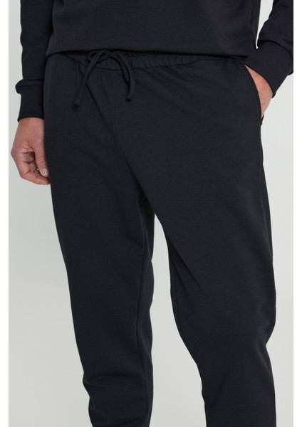 Erkek Siyah Standart Fit Normal Kesim 2 İplik Cepli Rahat Recycle Pamuklu Jogger Eşofman Altı