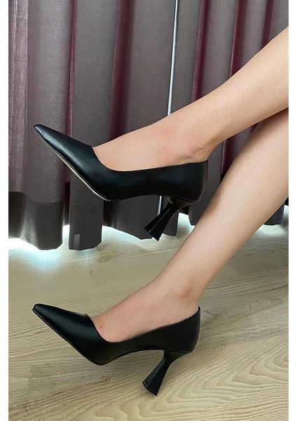 Kadın Samba Siyah Cilt Stiletto fiyatları
