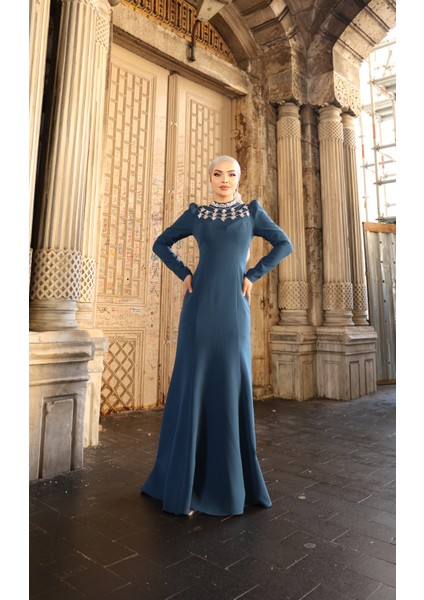 Yakası Taşlı Krep Abiye Peri 1047