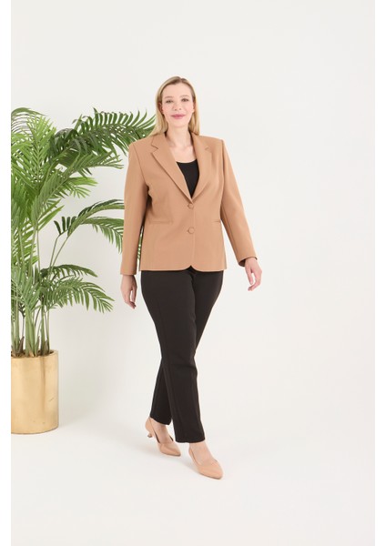 Atelier Kadın Büyük Beden Düğmeli Klasik Ceket