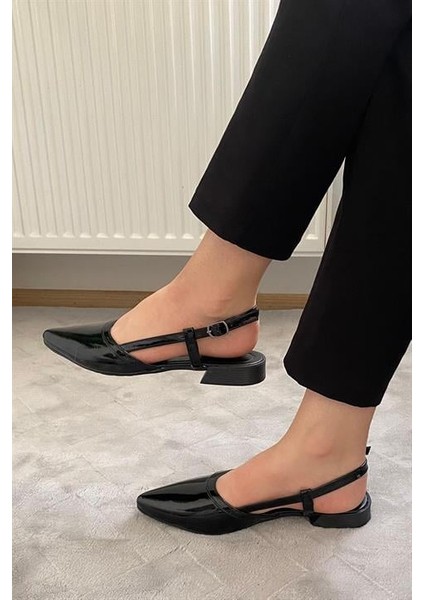 Kadın Tena Siyah Rugan Arkası Acık Sivri Burun Günlük Babet fiyatları