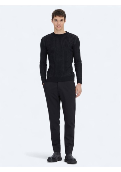 Siyah Bisiklet Yaka Jakarlı Yün Karışımlı Triko Kazak fiyatları