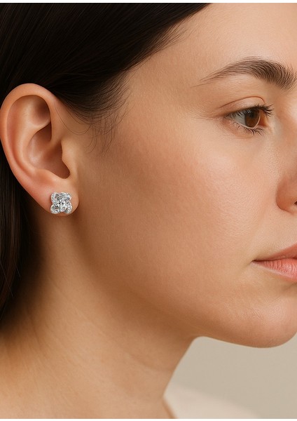 925 Ayar Tektaş Şans Gümüş Küpe fiyatları