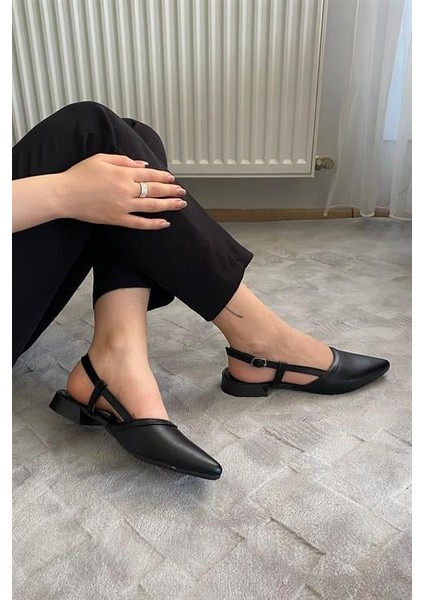 Kadın Siyah Cilt Arkası Acık Sivri Burun Günlük Babet fırsatları