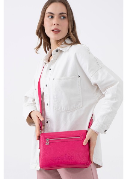 Unıted Colors Of Benetton Kadın Çapraz Çantası C.BNT_1480 modelleri
