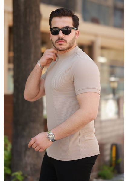 Erkek Ince Çizgi Dokulu Kısa Kollu T-Shirt fiyatları