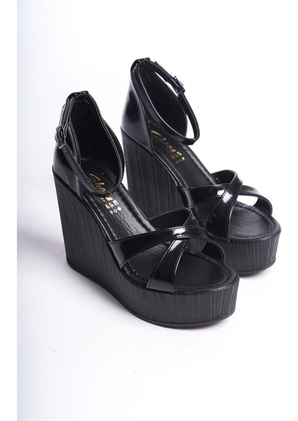 Kadın Çapraz Bant Siyah Rugan Yüksek Topuklu Dolgu Taban Ayakkabı fırsatları