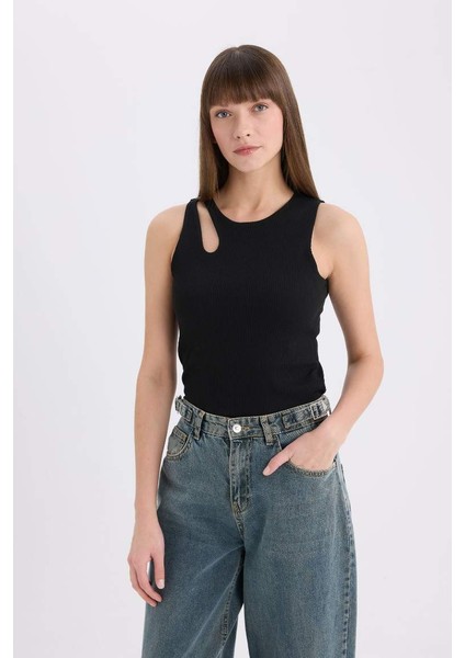 Slim Fit Dar Kesim Bisiklet Yaka Fitilli Kaşkorse Atlet A3422AX25AU modelleri