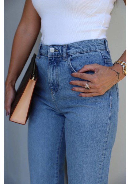 Mavi Taşlamalı Jean Pantolon modelleri