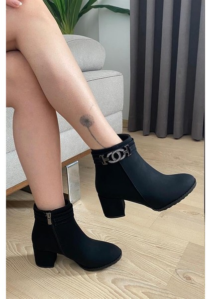 Kadın Siyah Zümrür Taşlı Tokalı ( 6 cm ) Topuklu Oval Burun Bot fiyatları