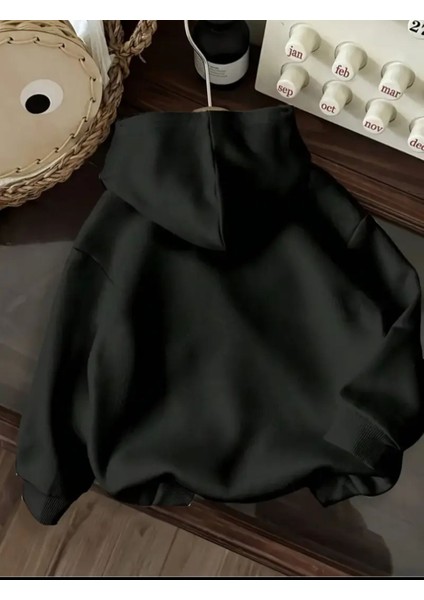 Kalp Baskı Detaylı Içi Polarlı Kapüşonlu Sweatshirt fiyatları