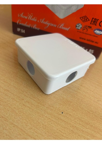 Işıldar Sıva Üstü Kare Buat 85*85 1 Adet