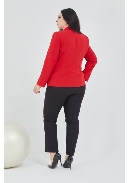 Atelier Kadın Büyük Beden Düğmeli Klasik Ceket