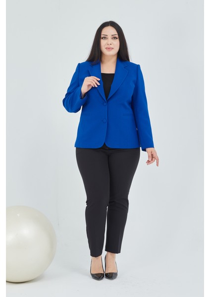 Atelier Kadın Büyük Beden Düğmeli Klasik Ceket