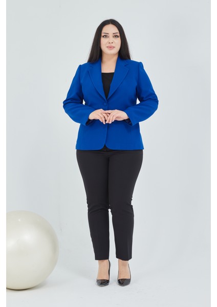 Atelier Kadın Büyük Beden Düğmeli Klasik Ceket