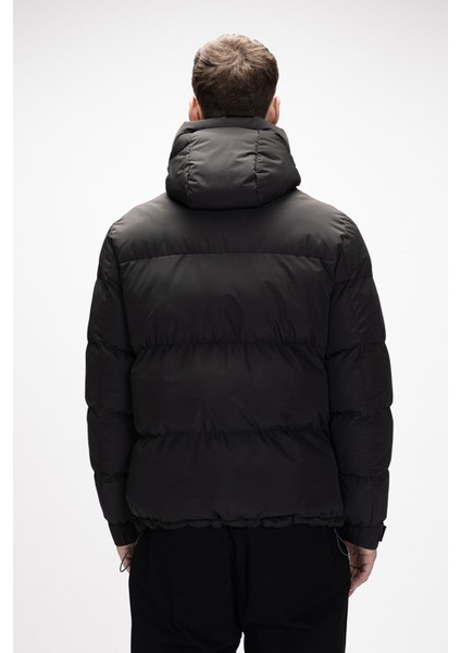 Cup Si̇yah Puffer Kapüşonlu Erkek Mont modelleri