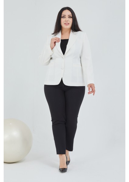 Atelier Kadın Büyük Beden Düğmeli Klasik Ceket fırsatları